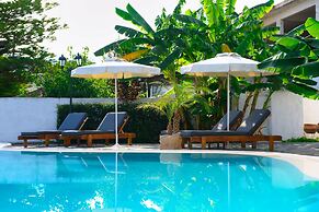 Aquarius Beach Eco-Hotel