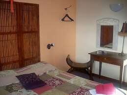 Ad Cyber Hotel