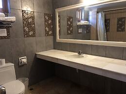 Holiday Saipan Hotel