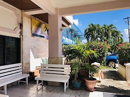 Holiday Saipan Hotel