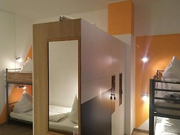 Gaestehaus Kaiserpassage - Hostel