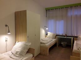 Gaestehaus Kaiserpassage - Hostel