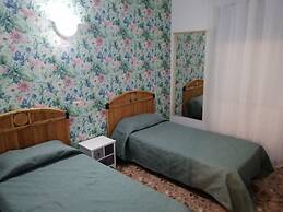 Hostal Alcaravaneras - Adults Only