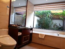 Guilinyi Royal Palace