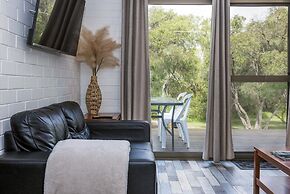 Emu Beach Chalets