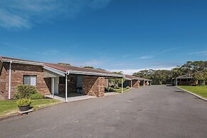 Emu Beach Chalets