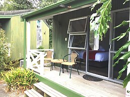 Colonial House Motel