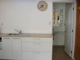 Colonial House Motel