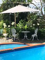 Colonial House Motel