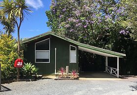 Colonial House Motel