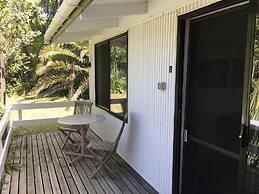 Colonial House Motel