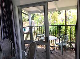 Colonial House Motel