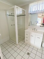 High Street Motor Inn