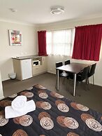 High Street Motor Inn