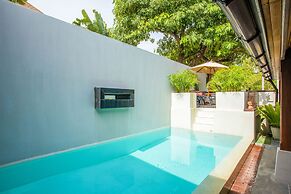 Pao Jin Poon Beach Front Villa
