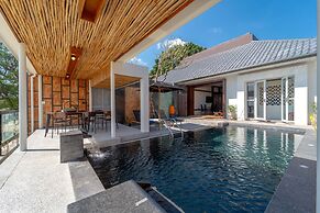 Pao Jin Poon Beach Front Villa