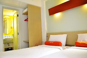 HARRIS Hotel & Residence Sunset Road Bali