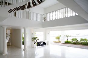 Nongsa Point Marina & Resort