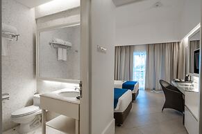 Nongsa Point Marina & Resort