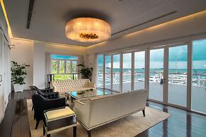 Nongsa Point Marina & Resort