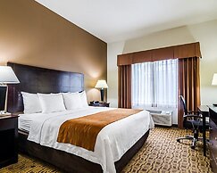 Comfort Inn & Suites Lawrence - University Area