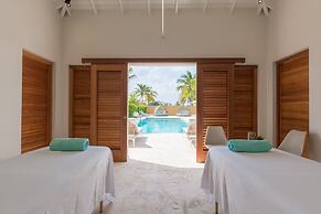 Dolphin Suites & Wellness Curacao