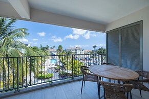 Dolphin Suites & Wellness Curacao