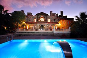 Oliviera Private Island Hotel – Kalem Island