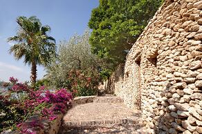 Oliviera Private Island Hotel – Kalem Island