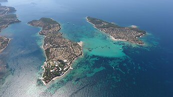 Oliviera Private Island Hotel – Kalem Island