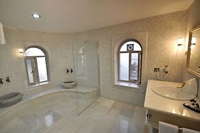 Oliviera Private Island Hotel – Kalem Island