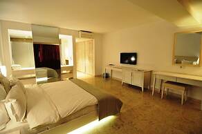 Oliviera Private Island Hotel – Kalem Island