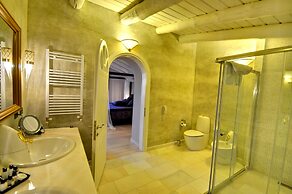 Oliviera Private Island Hotel – Kalem Island