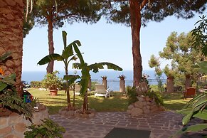 Hôtel Sant'Andrea, The Originals Relais (Relais du Silence)