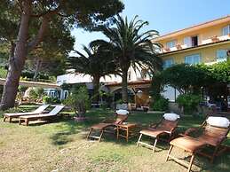 Hôtel Sant'Andrea, The Originals Relais (Relais du Silence)