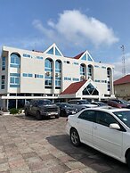Airport West Hotel