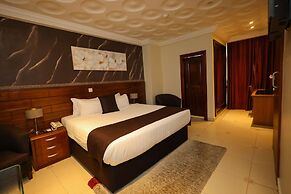 Airport West Hotel