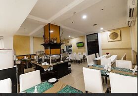 Airport West Hotel