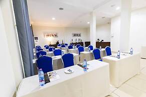 Airport West Hotel