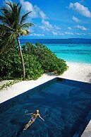 Dusit Thani Maldives - 50 percent discount on transfers for stays unti