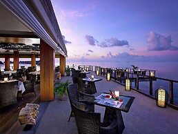 Dusit Thani Maldives - 50 percent discount on transfers for stays unti