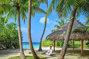 Dusit Thani Maldives - 50 percent discount on transfers for stays unti