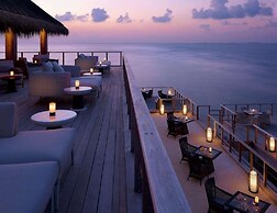 Dusit Thani Maldives - 50 percent discount on transfers for stays unti