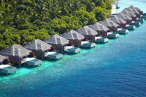 Dusit Thani Maldives - 50 percent discount on transfers for stays unti