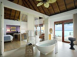 Dusit Thani Maldives - 50 percent discount on transfers for stays unti