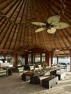 Dusit Thani Maldives - 50 percent discount on transfers for stays unti