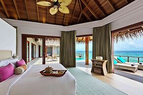 Dusit Thani Maldives - 50 percent discount on transfers for stays unti