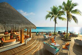 Dusit Thani Maldives - 50 percent discount on transfers for stays unti
