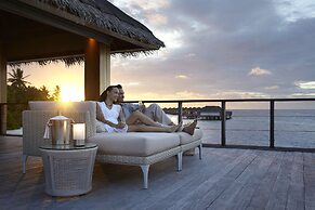 Dusit Thani Maldives - 50 percent discount on transfers for stays unti