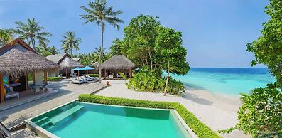 Dusit Thani Maldives - 50 percent discount on transfers for stays unti